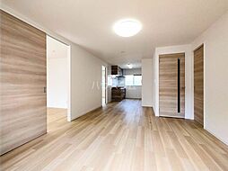 エステート21 101 1階3LDKのリビング/ダイニング