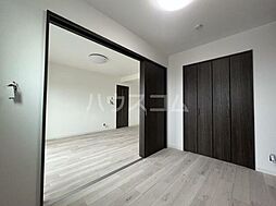 ジーメゾン春日部下蛭田 303 3階1LDKのリビング/ダイニング