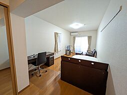 プチグランデラトール 206 2階1Kのリビング/ダイニング