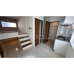 Blanc de Blancs 203 2階ワンルームのリビング/ダイニング