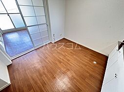 ルミエール富水 302 3階2DKのリビング/ダイニング