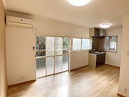 JR御殿場線 下土狩駅 徒歩16分の賃貸アパート 1階ワンルームのリビング/ダイニング