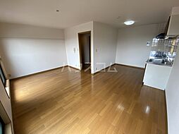 コート半田東A棟 201 2階2LDKのリビング/ダイニング