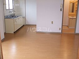 小松里マンション 401 4階1LDKのリビング/ダイニング