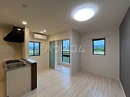 フロントアイランドI 2階1LDKのリビング/ダイニング