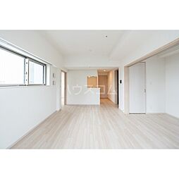 JR埼京線 板橋駅 徒歩4分の賃貸マンション 4階3LDKのリビング/ダイニング