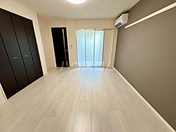 シルクII 1階1Kのリビング/ダイニング