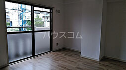 ドリーム梨花 205 2階3LDKのリビング/ダイニング