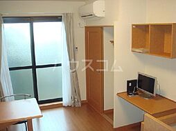 レオパレスｙｏｕ 202 2階1Kのリビング/ダイニング