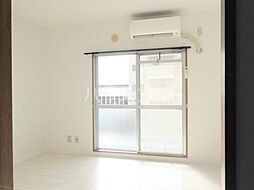 シャトレベール青山 101 1階1Kのリビング/ダイニング