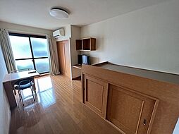 レオパレス成海 112 1階1Kのリビング/ダイニング