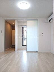 ベル　クローバー 106 1階ワンルームのリビング/ダイニング