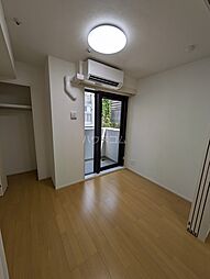 プレール・ドゥーク赤塚 104 1階1DKのリビング/ダイニング