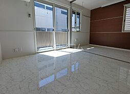 アーバンロック 105 1階1LDKのリビング/ダイニング