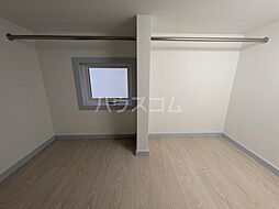 プリマ　ラウレアIII 104 1階ワンルームのリビング/ダイニング