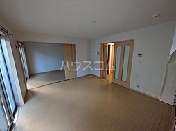 メゾンドピア 102 1階2LDKのリビング/ダイニング