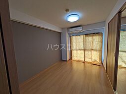 ストークマンション畑野 402 4階1LDKのリビング/ダイニング