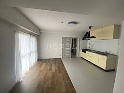 プレステージ 302 3階3LDKのリビング/ダイニング