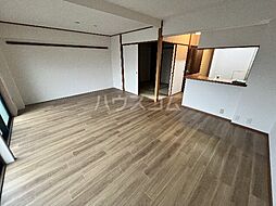 アドニス嵯峨 306