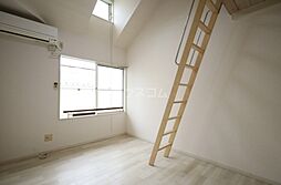 ジュアリー 211 2階1Kのリビング/ダイニング