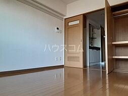 多摩都市モノレール 中央大学・明星大学駅 徒歩4分の賃貸マンション 3階1Kのリビング/ダイニング