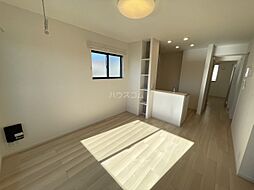 東武伊勢崎線 太田駅 徒歩15分の賃貸アパート 2階3LDKのリビング/ダイニング