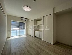 リブリ・デア・メルツ 105 1階1Kのリビング/ダイニング