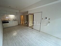 グリーンパレス千里中央A棟 1階3LDKのリビング/ダイニング