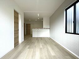 グリーンステージトリイ 101 1階2LDKのリビング/ダイニング