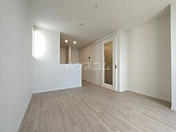 roUte residence B 1階1SLDKのリビング/ダイニング