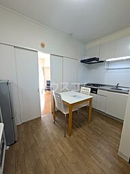 コーラルトップ 2階1DKのリビング/ダイニング