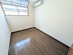 ガーデンテラス笹塚 101 1階3LDKの室内