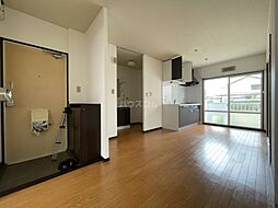 レジデンス早川 201 2階3DKのリビング/ダイニング