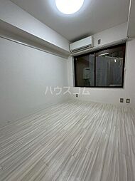 グレイス柿生 111 1階ワンルームのリビング/ダイニング