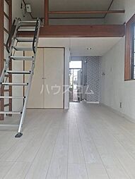 スカイコート 101 1階ワンルームのリビング/ダイニング