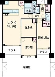 小田急小田原線 成城学園前駅 徒歩18分の賃貸マンション 1階3LDKの間取り