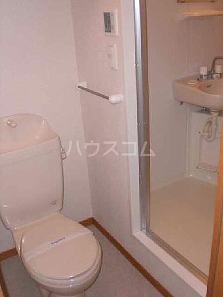 レオパレスＩＺＭ　III 2階 | 神奈川県海老名市大谷北 賃貸マンション トイレ