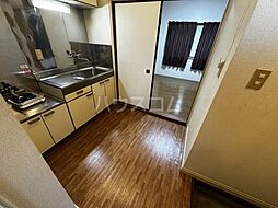 和泉荘 101 1階1Kのリビング/ダイニング