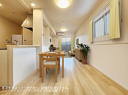 サニーコリーヌ 205 2階2LDKのリビング/ダイニング