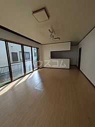 ライフファクトリー戸建 1階4LDKのリビング/ダイニング