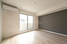 小竹レジデンス 102 1階ワンルームのリビング/ダイニング