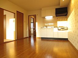 ヴィレッジ京成稲毛駅前 1階2LDKのリビング/ダイニング