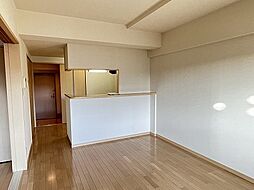 グランコート小木 302 3階1LDKのリビング/ダイニング