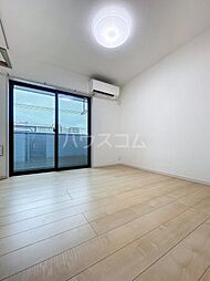 チェルシークロイスターズ 202 2階1Kのリビング/ダイニング