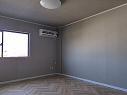 スカイビル 302 3階ワンルームのリビング/ダイニング