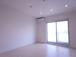 日暮里舎人ライナー 谷在家駅 徒歩10分の賃貸アパート 2階1Kのリビング/ダイニング