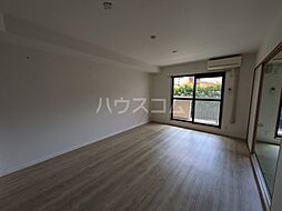 ディアレンス浦和 102 1階3LDKのリビング/ダイニング