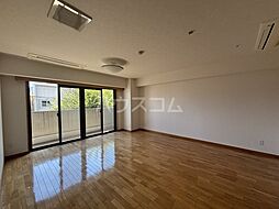 ドエルセントラル 401 4階3LDKのリビング/ダイニング