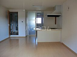 リバーサイド花長 A102 1階1LDKのリビング/ダイニング