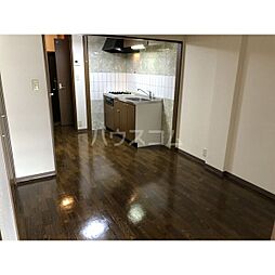 ローズガーデン青山 2階1DKのリビング/ダイニング